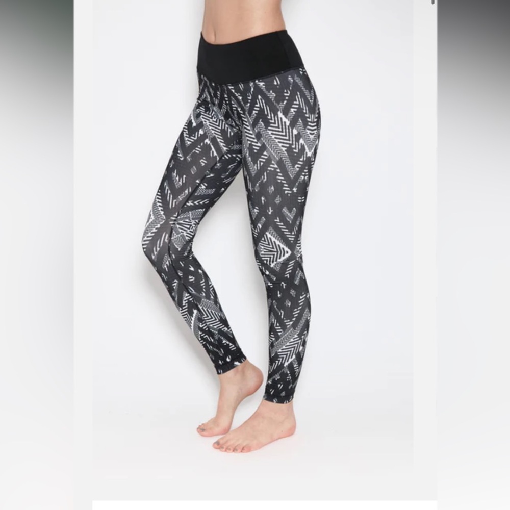 SATVA High Waisted Leggings